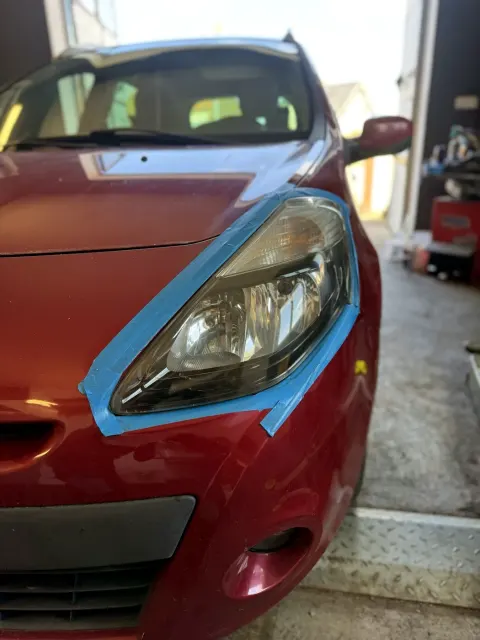 Světlomet po renovaci a rozleštění